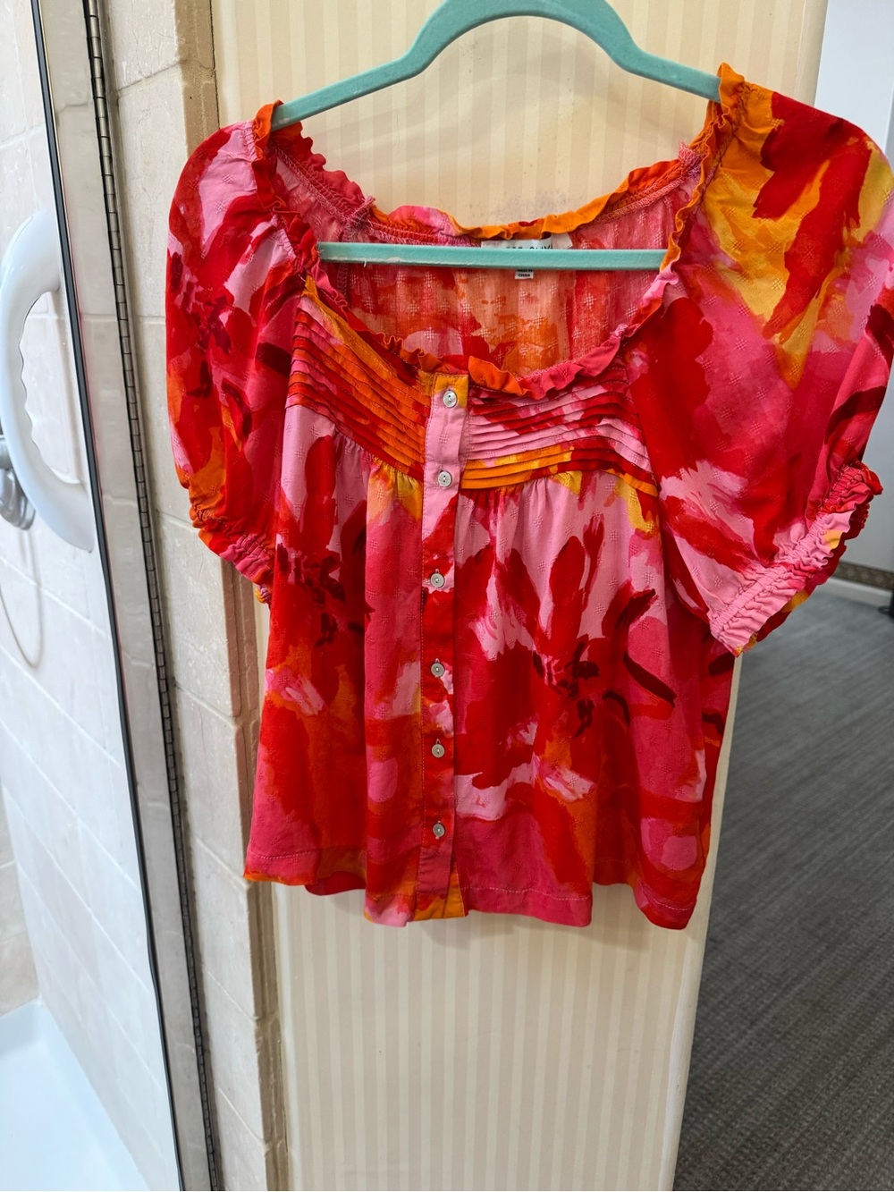 Rose & Olive Pink and Red Floral Puff-Sleeve Button Blouse